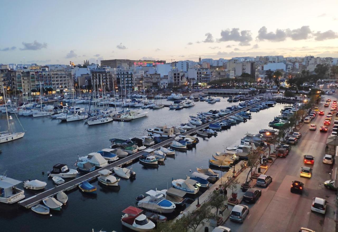 2 Bedroom, Central And Spacious Apartment With Sea View - 2 Msida Eksteriør bilde